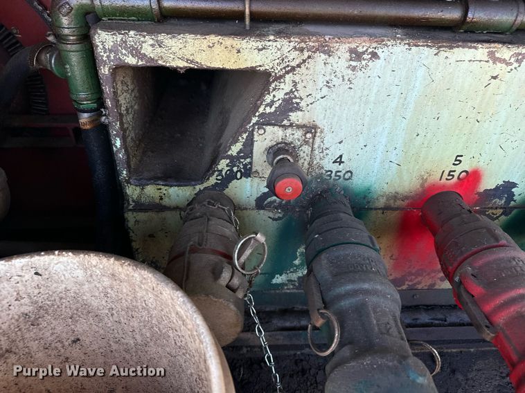 image for item DX3772 1979 Chevrolet C7D042 fuel truck