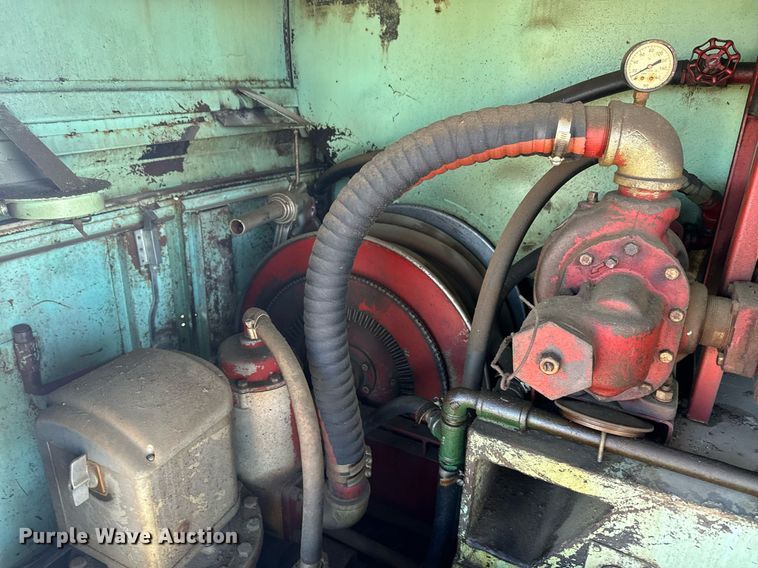 image for item DX3772 1979 Chevrolet C7D042 fuel truck
