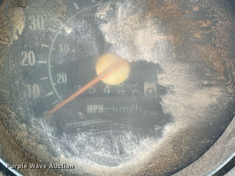 image for item DX3772 1979 Chevrolet C7D042 fuel truck