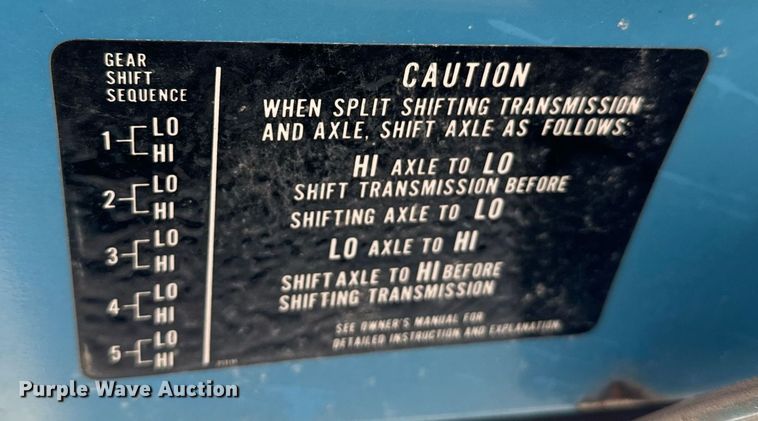 image for item DX3772 1979 Chevrolet C7D042 fuel truck