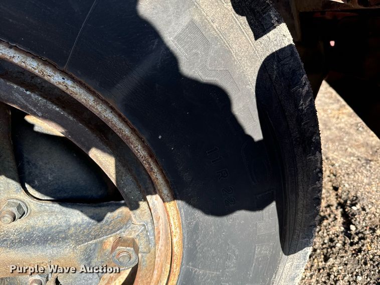 image for item DX3772 1979 Chevrolet C7D042 fuel truck