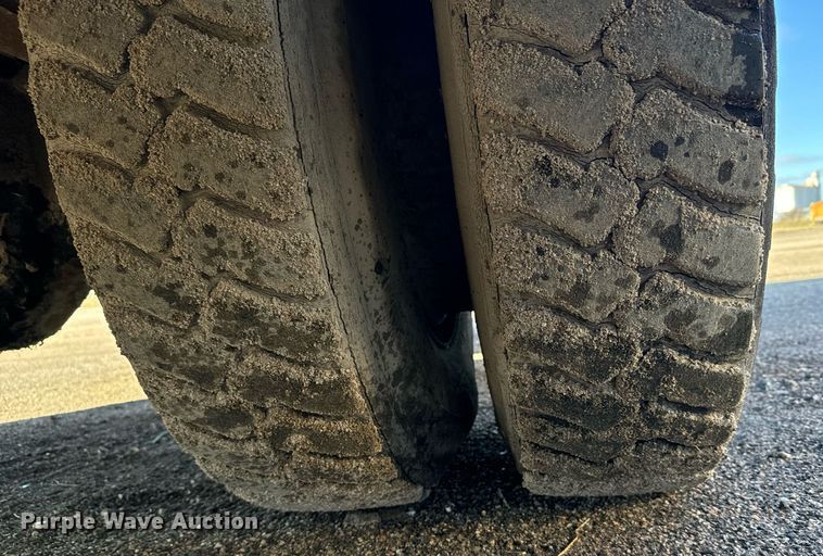 image for item DX3772 1979 Chevrolet C7D042 fuel truck