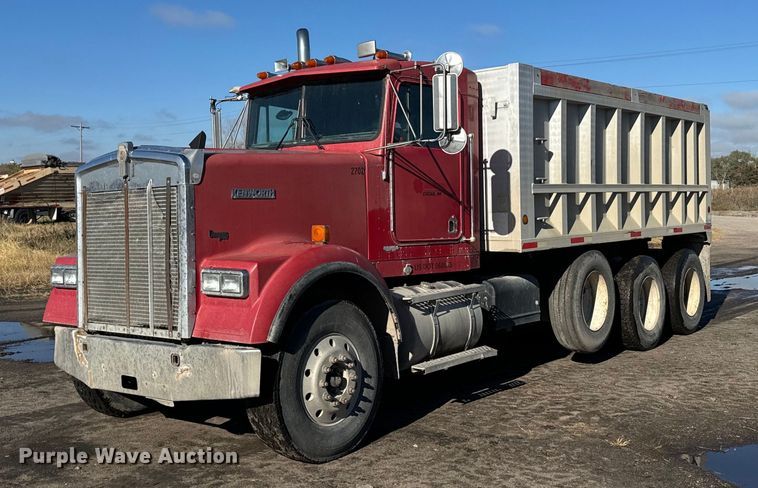 image for item DX3773 1999 Kenworth W900 dump truck