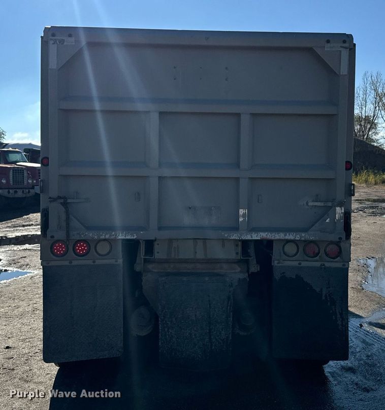 image for item DX3773 1999 Kenworth W900 dump truck