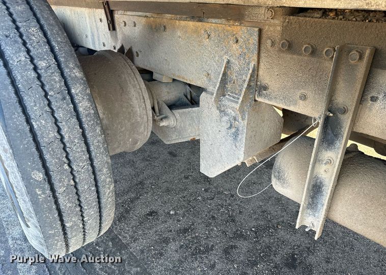 image for item DX3773 1999 Kenworth W900 dump truck