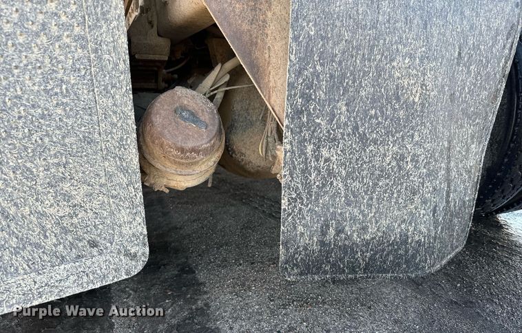 image for item DX3773 1999 Kenworth W900 dump truck