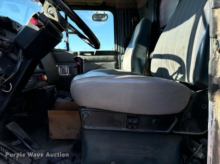 image for item DX3773 1999 Kenworth W900 dump truck