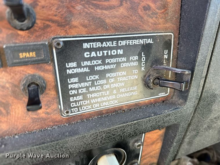 image for item DX3773 1999 Kenworth W900 dump truck