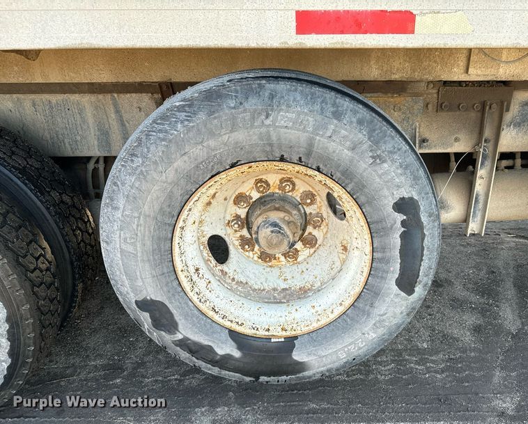 image for item DX3773 1999 Kenworth W900 dump truck