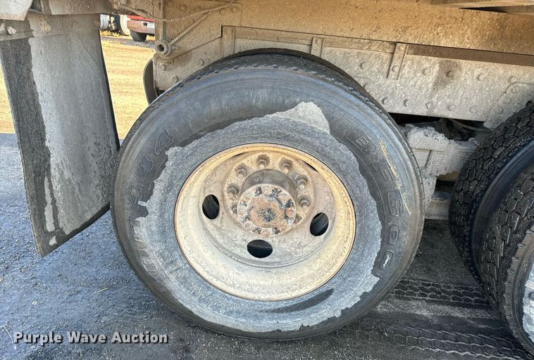 image for item DX3773 1999 Kenworth W900 dump truck