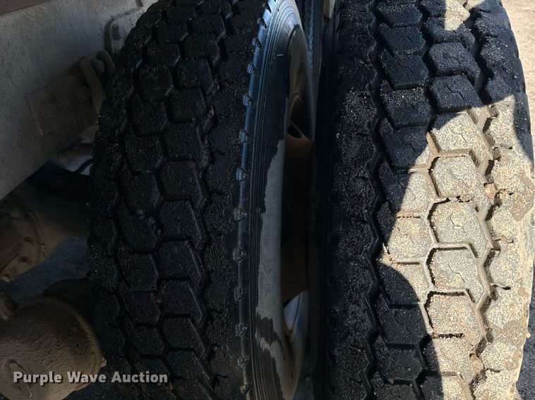 image for item DX3773 1999 Kenworth W900 dump truck