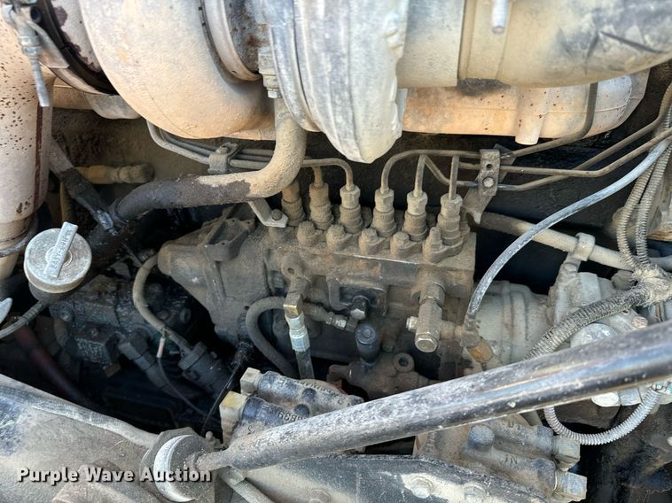 image for item DX3774 1996 Mack RD600 dump truck