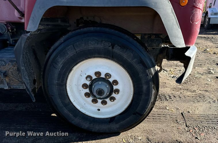 image for item DX3774 1996 Mack RD600 dump truck