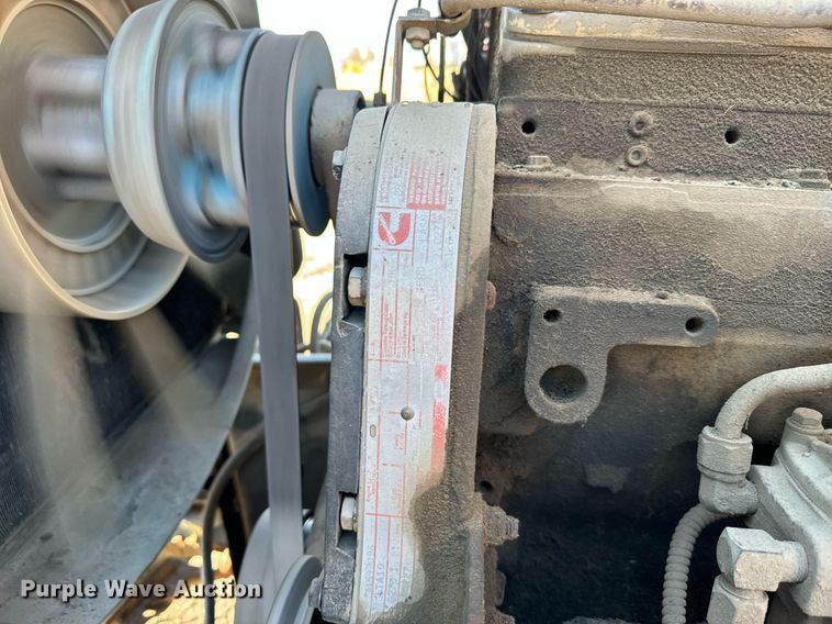 image for item DX3775 1989 Ford LT9000 truck cab and chassis