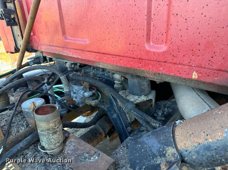 image for item DX3777 1997 Ford LT9513 semi truck