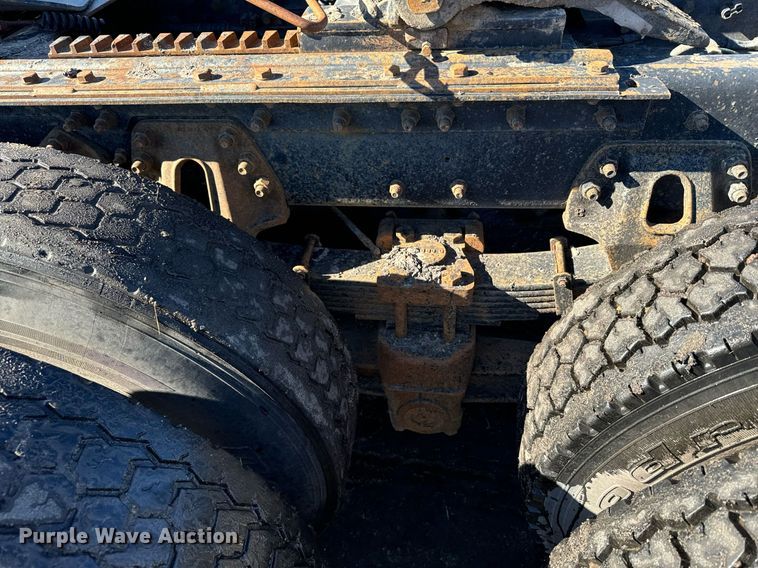 image for item DX3777 1997 Ford LT9513 semi truck