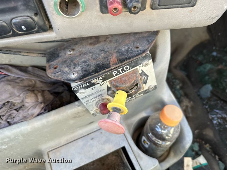 image for item DX3777 1997 Ford LT9513 semi truck