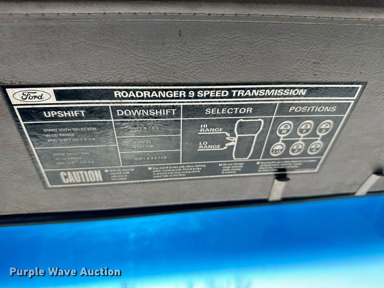 image for item DX3777 1997 Ford LT9513 semi truck