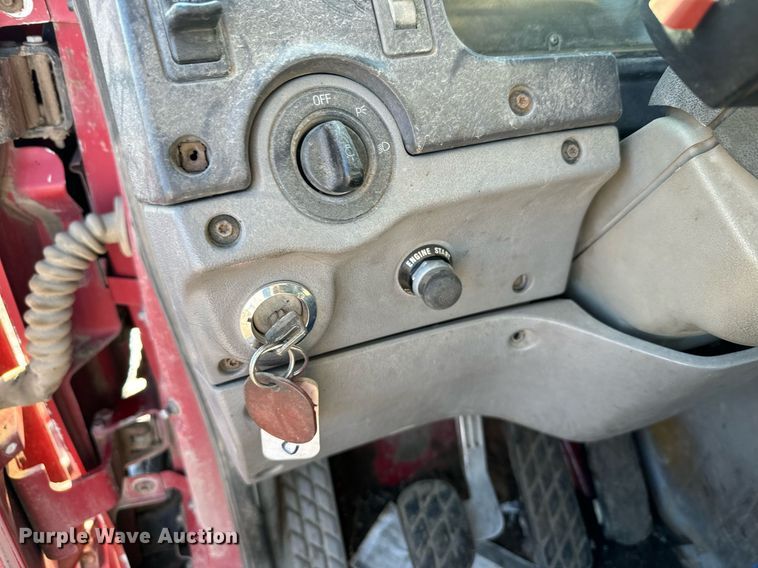 image for item DX3777 1997 Ford LT9513 semi truck