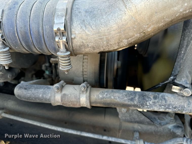 image for item DX3777 1997 Ford LT9513 semi truck