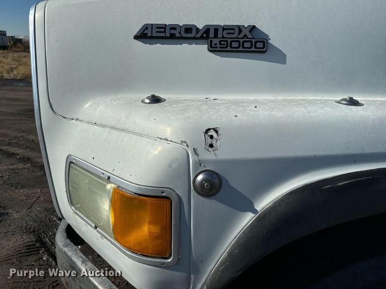 image for item DX3778 1996 Ford LTA9000 semi truck