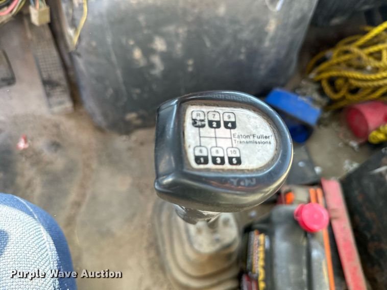 image for item DX3778 1996 Ford LTA9000 semi truck