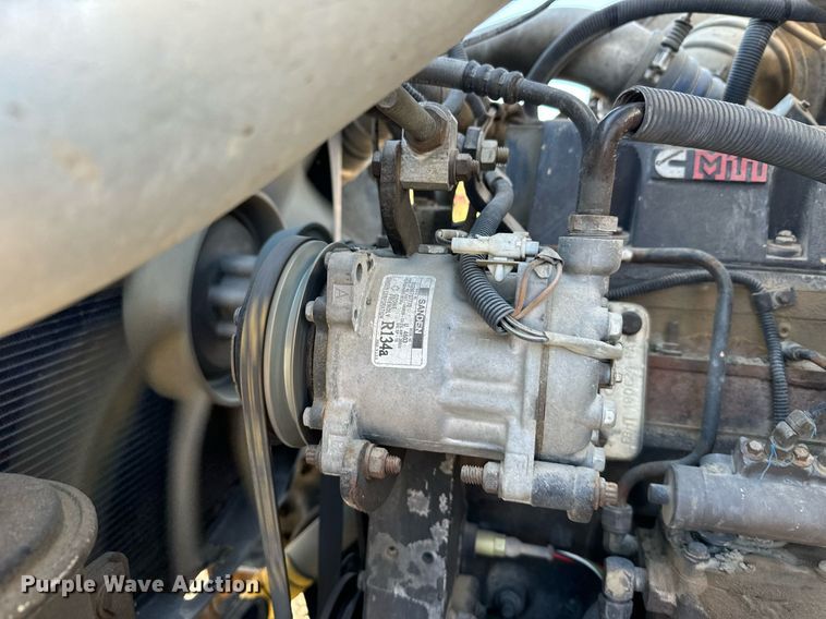 image for item DX3778 1996 Ford LTA9000 semi truck