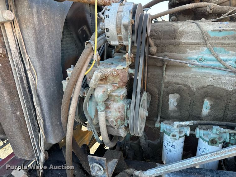 image for item DX3780 1979 Ford U9052 water truck