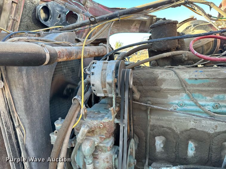 image for item DX3780 1979 Ford U9052 water truck