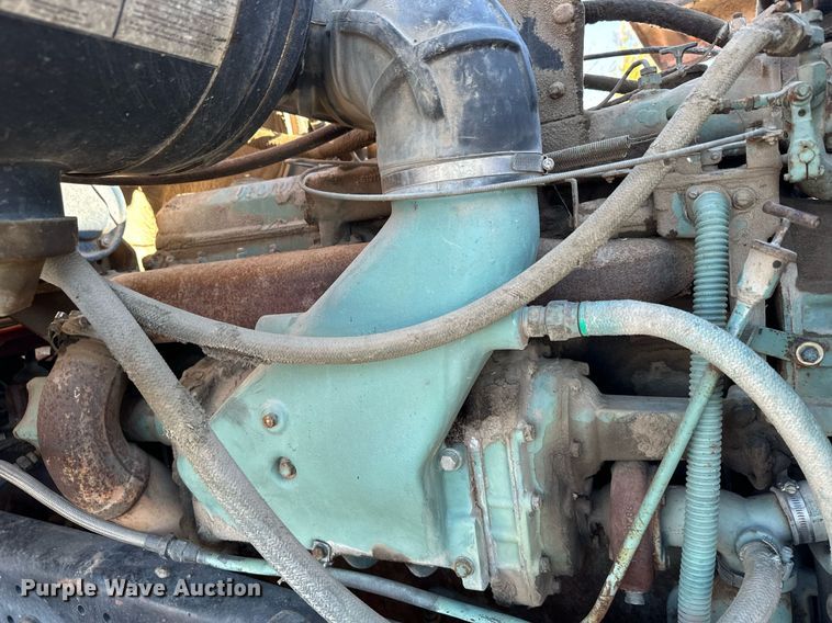 image for item DX3780 1979 Ford U9052 water truck