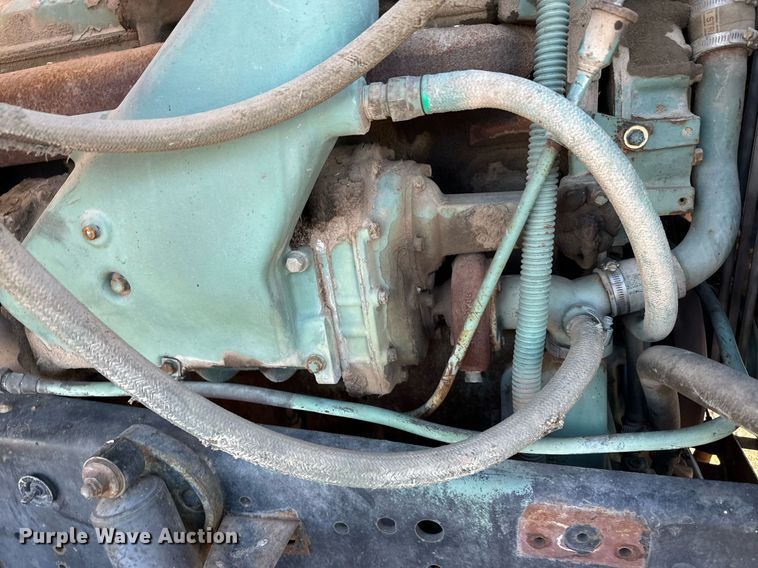 image for item DX3780 1979 Ford U9052 water truck