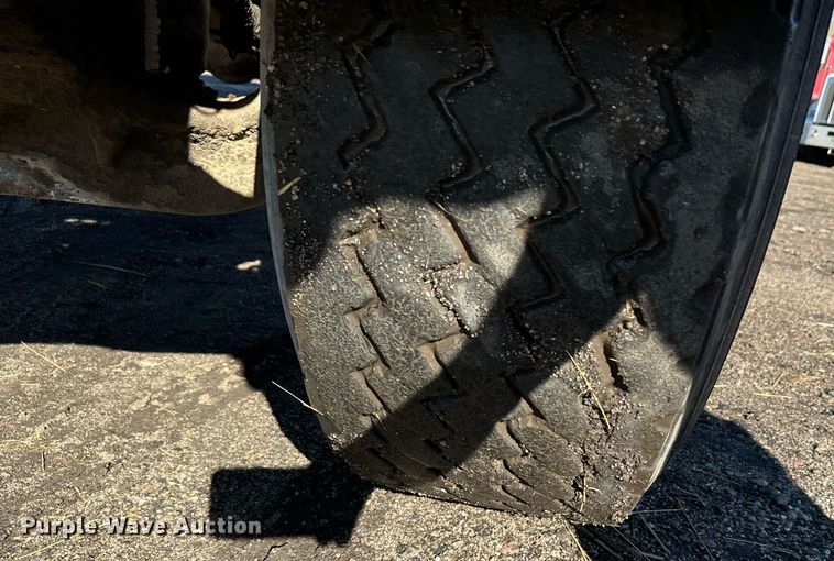 image for item DX3780 1979 Ford U9052 water truck