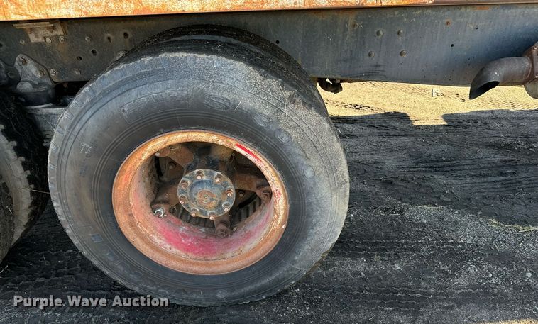 image for item DX3780 1979 Ford U9052 water truck