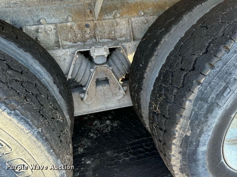 image for item DX3781 1998 Ford Z96 ready mix truck