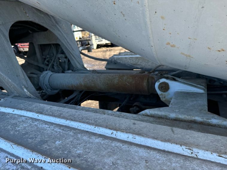 image for item DX3781 1998 Ford Z96 ready mix truck