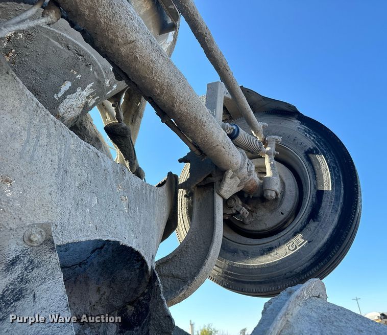 image for item DX3781 1998 Ford Z96 ready mix truck