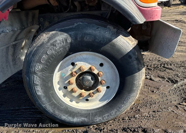 image for item DX3781 1998 Ford Z96 ready mix truck