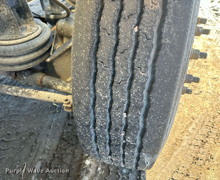 image for item DX3781 1998 Ford Z96 ready mix truck