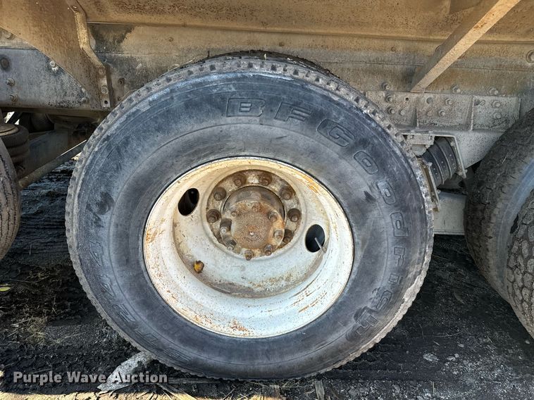 image for item DX3781 1998 Ford Z96 ready mix truck