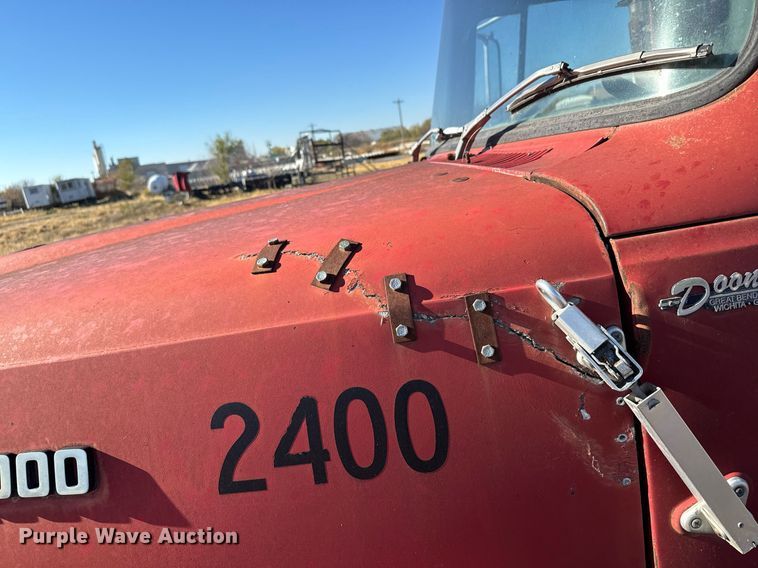 image for item DX3782 1987 Ford U90 dump truck