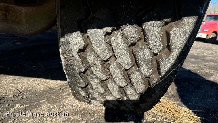 image for item DX3782 1987 Ford U90 dump truck