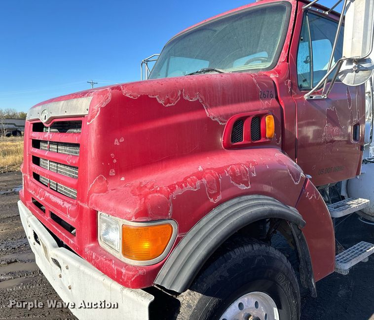 image for item DX3783 1998 Ford Z96 ready mix truck