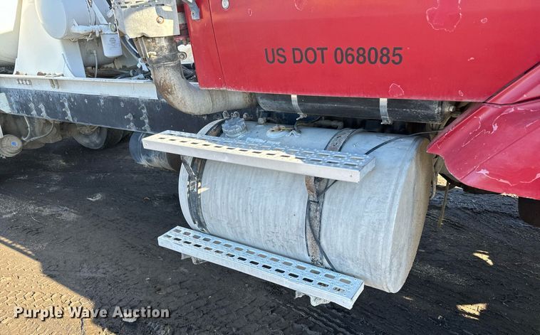 image for item DX3783 1998 Ford Z96 ready mix truck