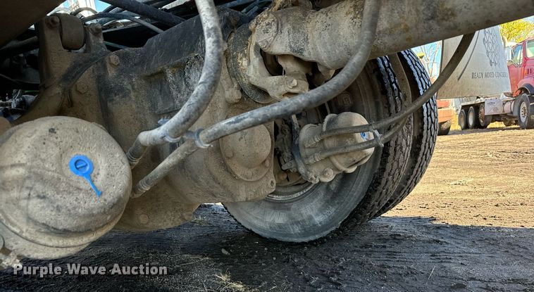 image for item DX3783 1998 Ford Z96 ready mix truck