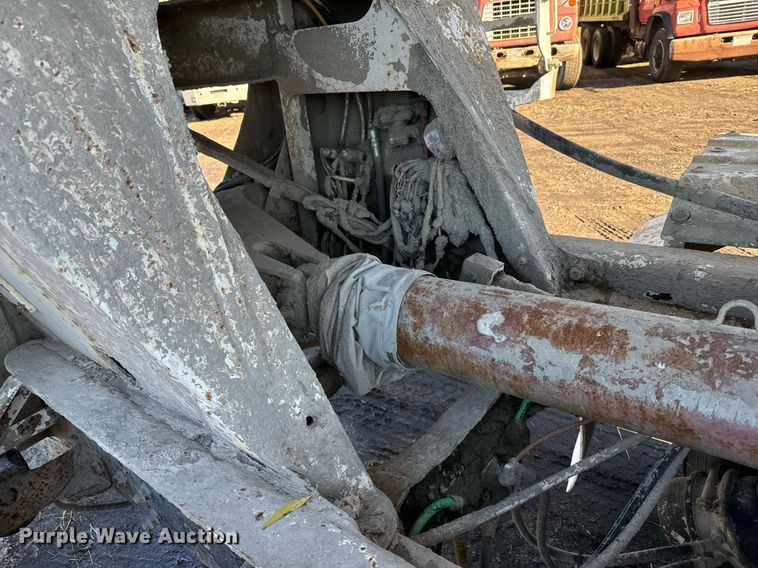 image for item DX3783 1998 Ford Z96 ready mix truck