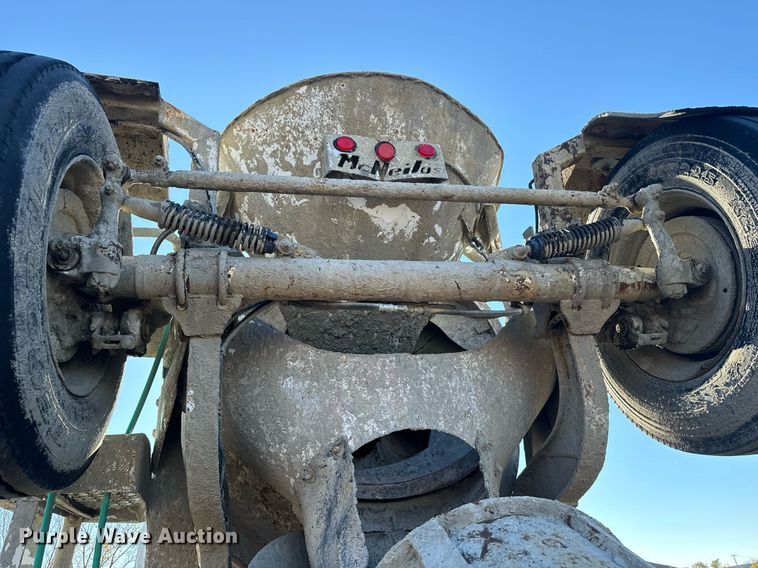 image for item DX3783 1998 Ford Z96 ready mix truck