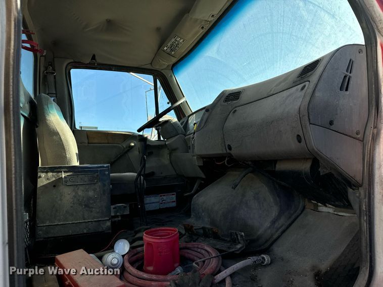 image for item DX3783 1998 Ford Z96 ready mix truck