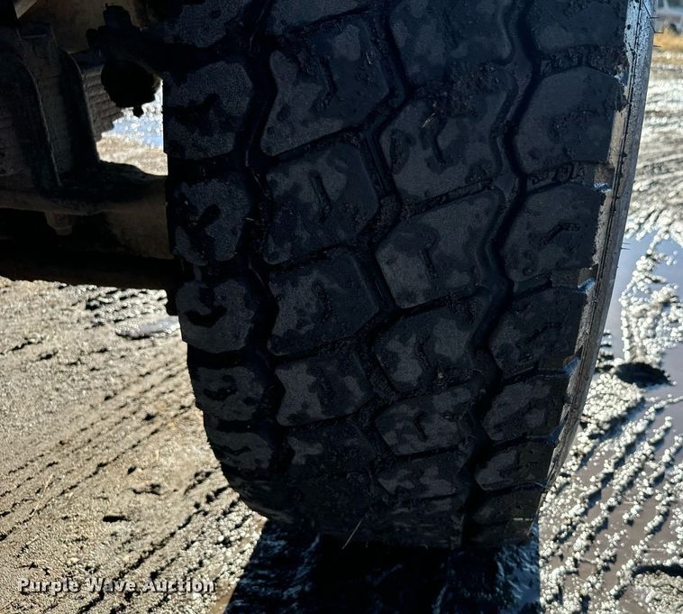 image for item DX3783 1998 Ford Z96 ready mix truck