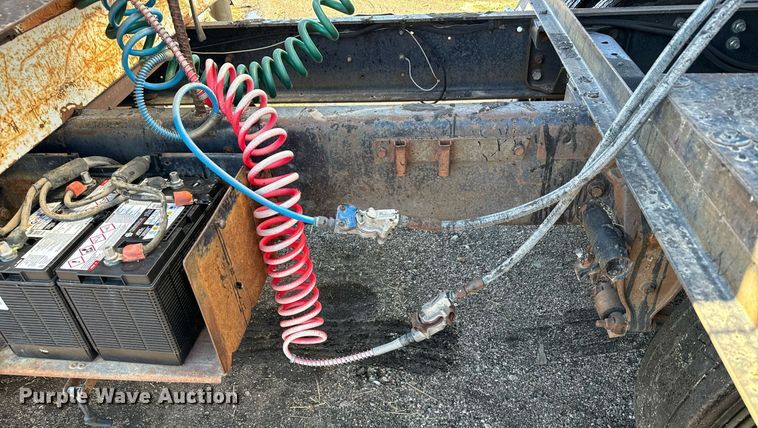 image for item DX3784 1990 Ford U90 semi truck