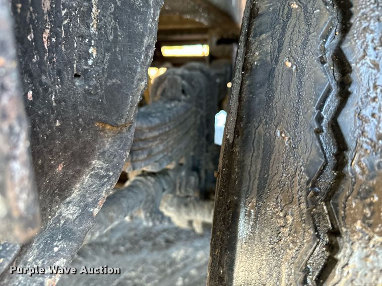 image for item DX3784 1990 Ford U90 semi truck